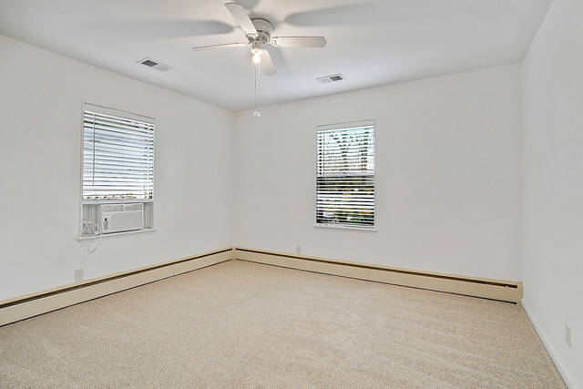 521 Mack Street Joliet, IL 60435 - Photo 8 of 13