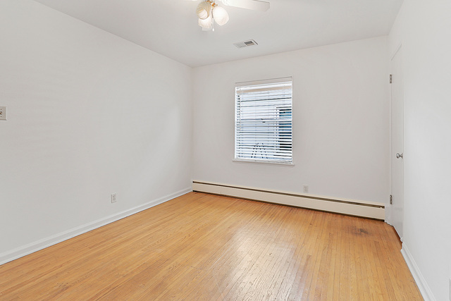 521 Mack Street Joliet, IL 60435 - Photo 9 of 13