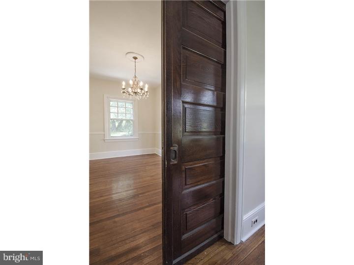 211 Poplar Avenue Wayne, PA 19087 - Photo 5 of 25 Dining Room