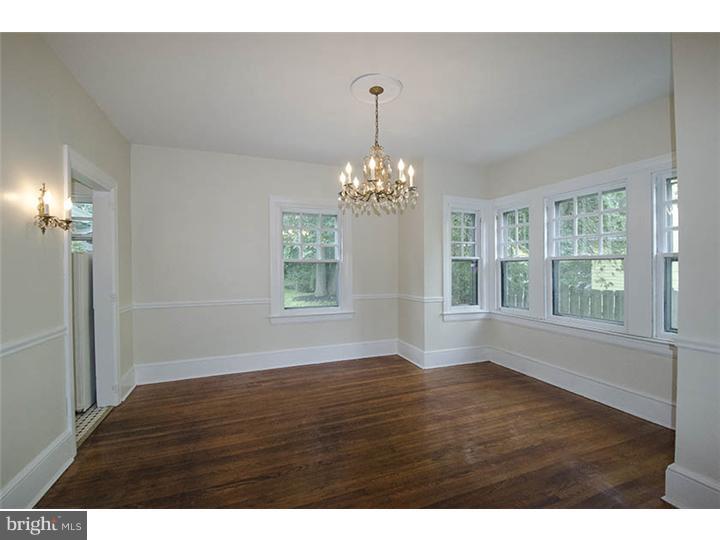 211 Poplar Avenue Wayne, PA 19087 - Photo 7 of 25 Dining Room