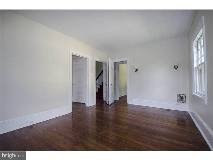 211 Poplar Avenue Wayne, PA 19087 - Photo 9 of 25 Bedroom