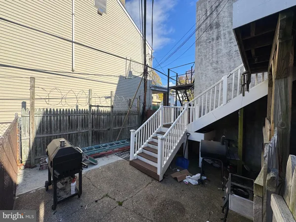 a view of deck with patio