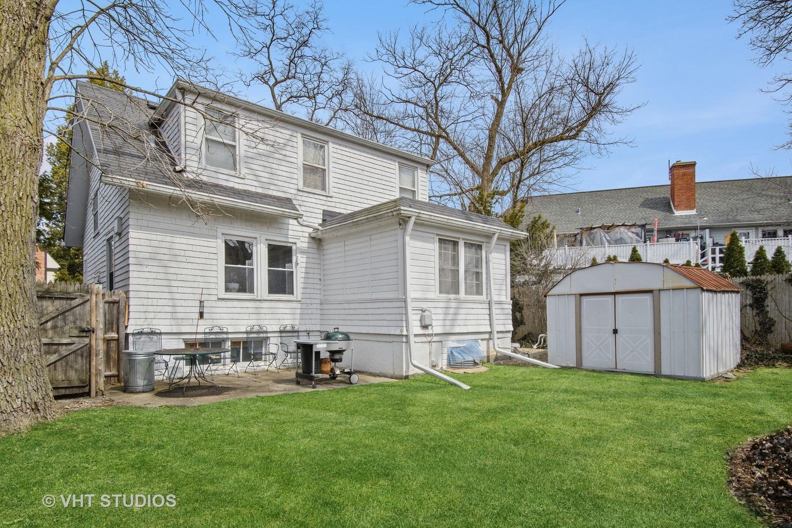 996 Chatfield Road Winnetka, IL 60093 - Photo 15 of 19 a view of a house with a backyard