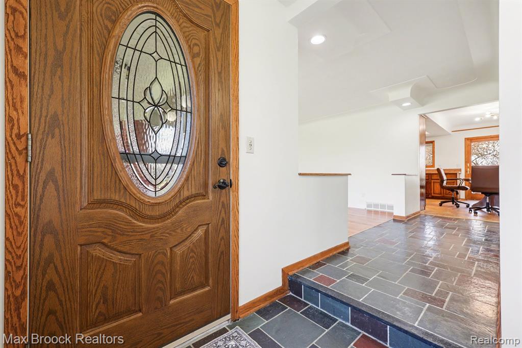 5030 Stellar Road Utica, MI 48316 - Photo 12 of 30