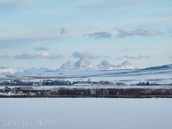 $2,500,000 | Tbd North 2400 E Street, St. Anthony, ID 83445