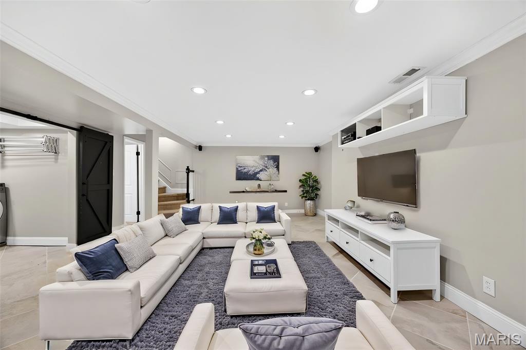 247 Old Ballwin Road Ballwin, MO 63021 - Photo 27 of 39