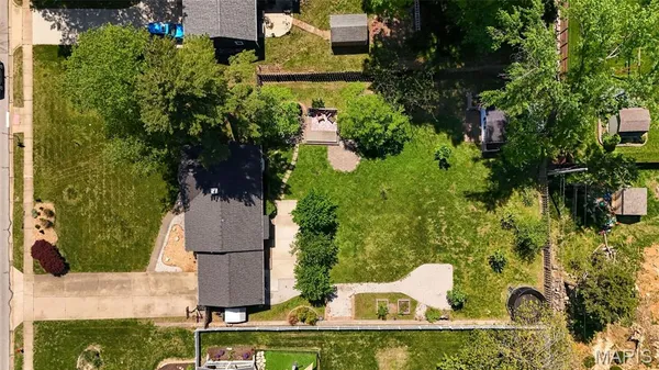 $325,000 | 247 Old Ballwin Road, Ballwin, MO 63021