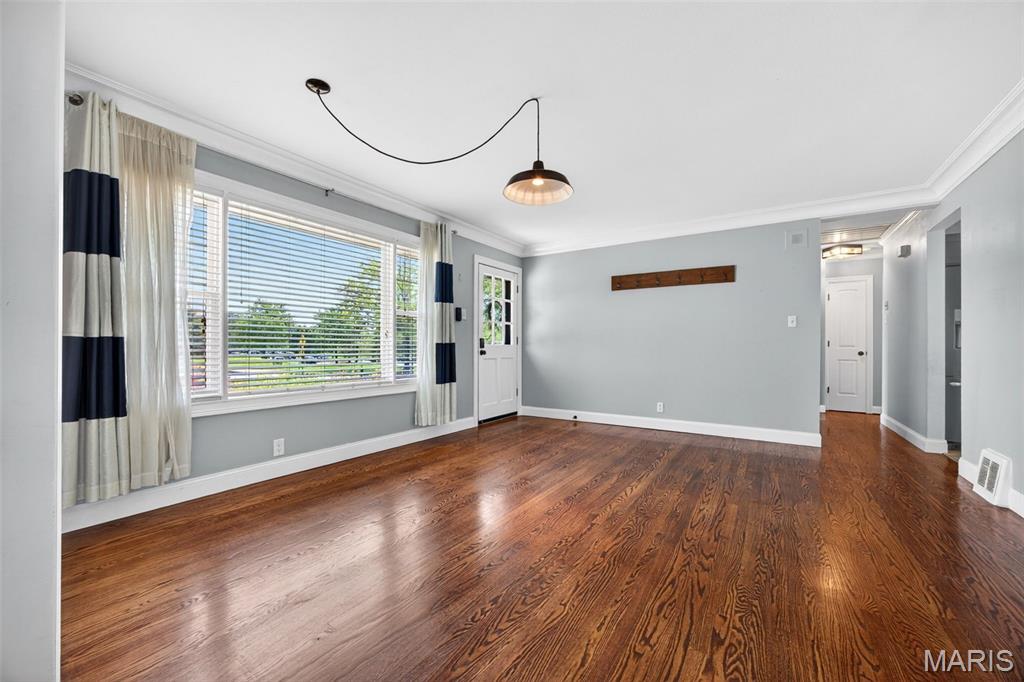 247 Old Ballwin Road Ballwin, MO 63021 - Photo 5 of 39