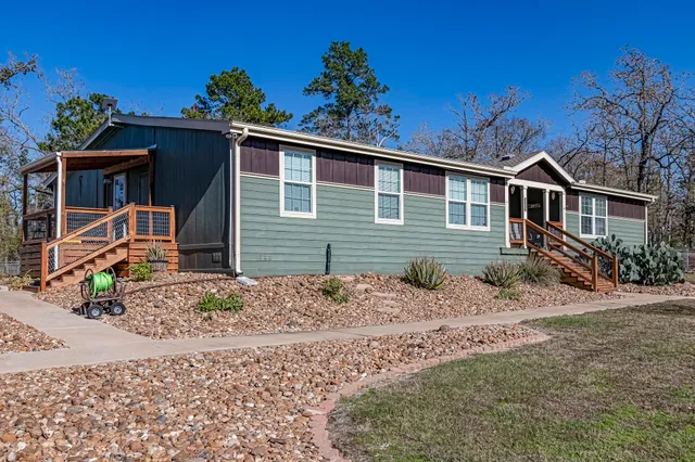 $340,000 | 120 Mary Drive, Huntsville, TX 77320