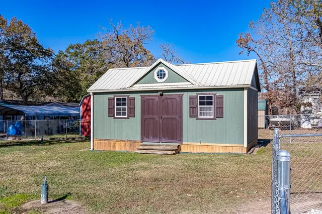 $340,000 | 120 Mary Drive, Huntsville, TX 77320