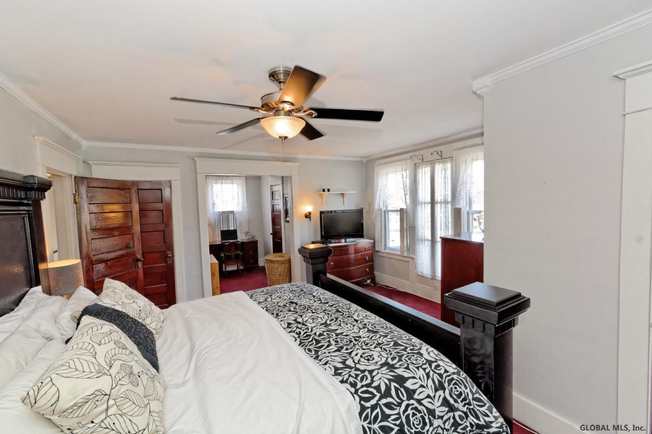 1674 Rugby Road Schenectady, NY 12309 - Photo 18 of 25 Photo 18
