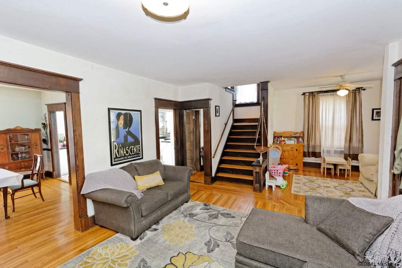 1674 Rugby Road Schenectady, NY 12309 - Photo 5 of 25 Photo 5