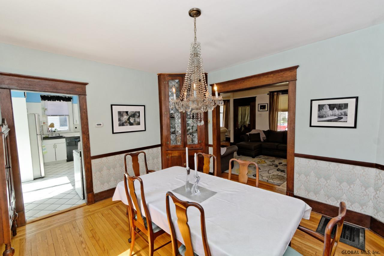 1674 Rugby Road Schenectady, NY 12309 - Photo 8 of 25 Photo 8