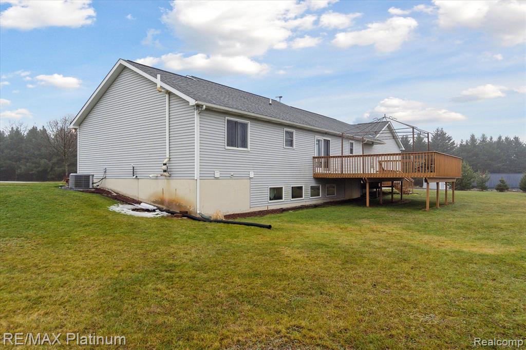 5292 Norton Road Howell, MI 48843 - Photo 24 of 32