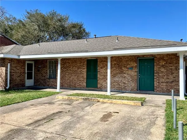$1,350 | 216 Marion Court, River Ridge, LA 70123