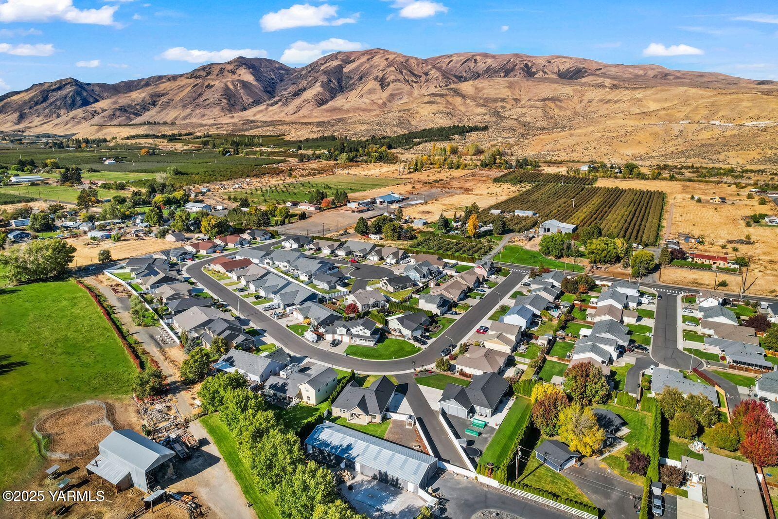 115 Apple Loop Naches, WA 98937 - Photo 46 of 48 an aerial view of residential houses with outdoor space