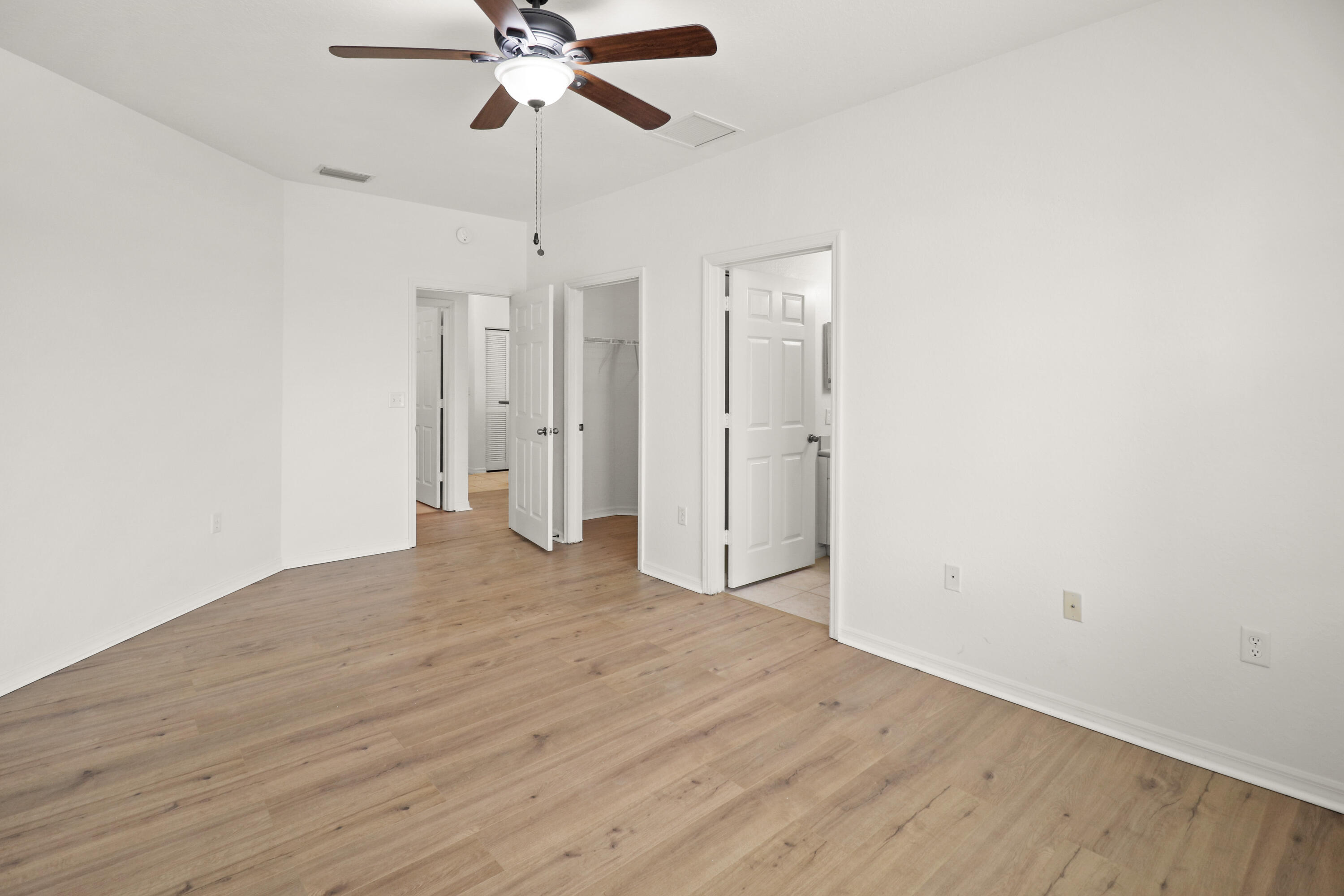 272 Southeast Kitching Circle Stuart, FL 34994 - Photo 19 of 52 19-IMG_0736