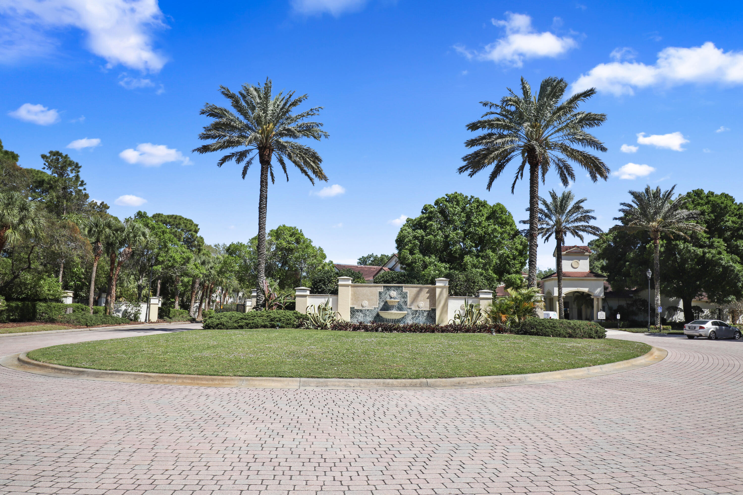 272 Southeast Kitching Circle Stuart, FL 34994 - Photo 3 of 52 3-IMG_0261