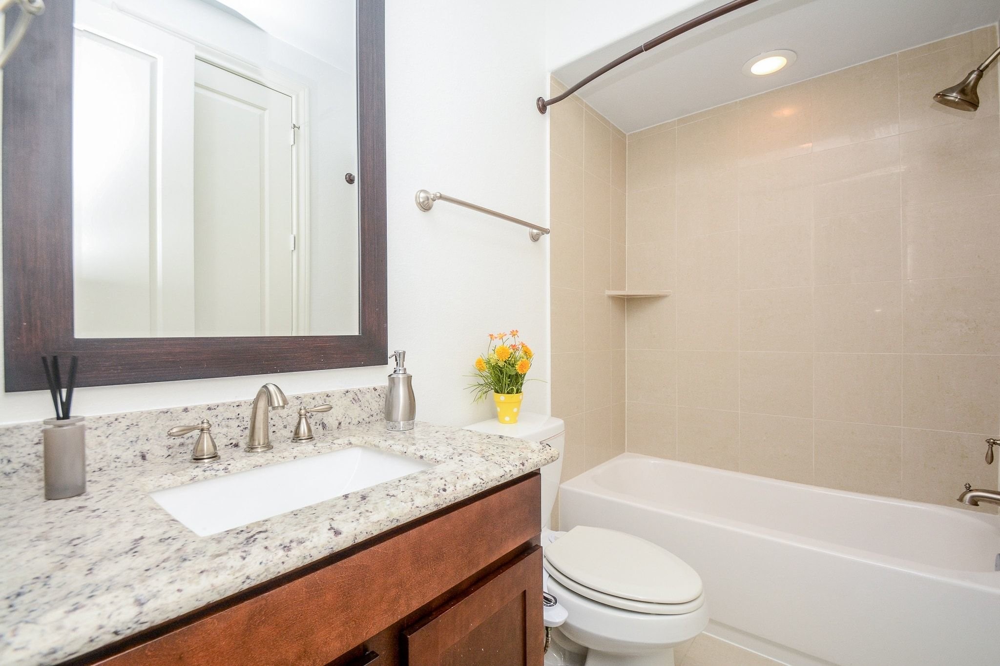 2960 Rusk Street Houston, TX 77003 - Photo 9 of 25 Ensuite bathroom to first floor bedroom/office.