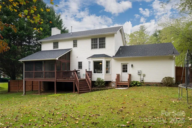 a view of garden with trees