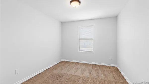 $1,300 | 6962 Lakeview Dr., Unit 102, San Antonio, TX 78244