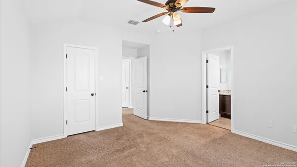 $1,300 | 6962 Lakeview Dr., Unit 102, San Antonio, TX 78244