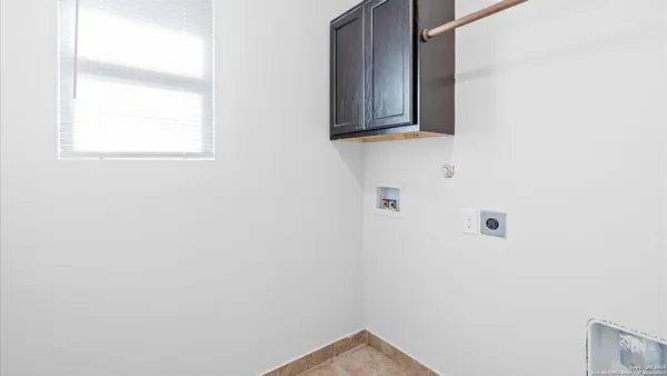 $1,300 | 6962 Lakeview Dr., Unit 102, San Antonio, TX 78244