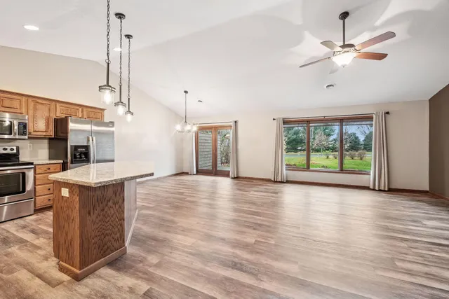 $350,000 | 3415 Cambridge Place, River Falls, WI 54022