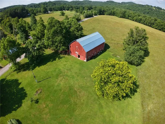 $750,000 | 273 Government Road, New Bethlehem, PA 16242