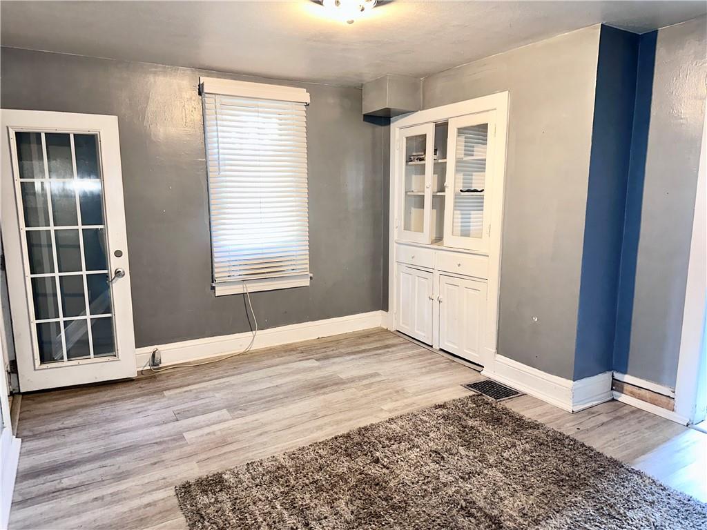 513 Harmony Avenue Rochester, PA 15074 - Photo 6 of 16