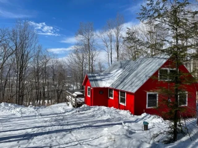 $416,000 | 21 Deep Woods Circle, Unit LOT 27, Winhall, VT 05255
