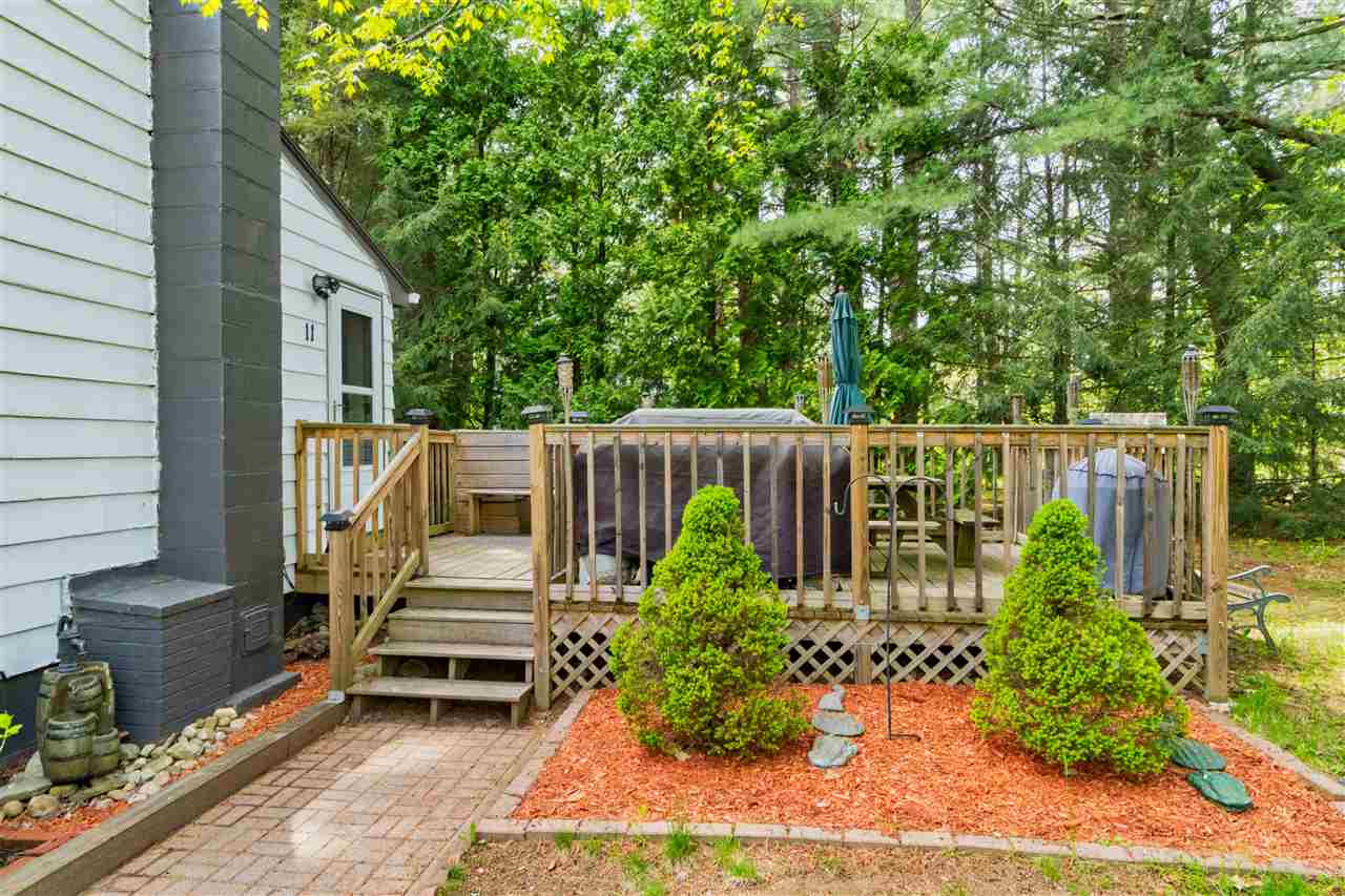 11 Walnut Hill Road Derry, NH 03038 - Photo 2 of 29