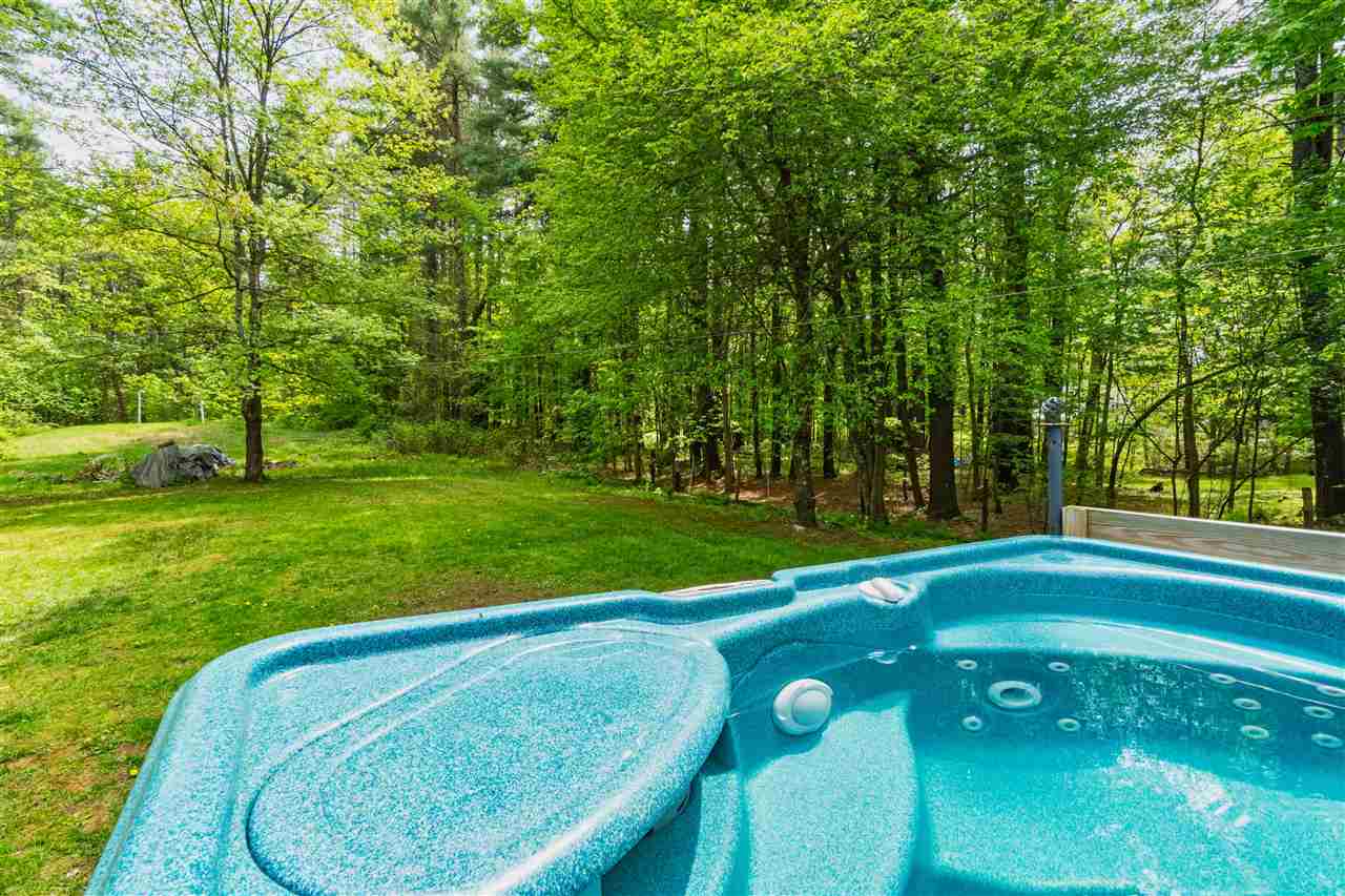 11 Walnut Hill Road Derry, NH 03038 - Photo 6 of 29