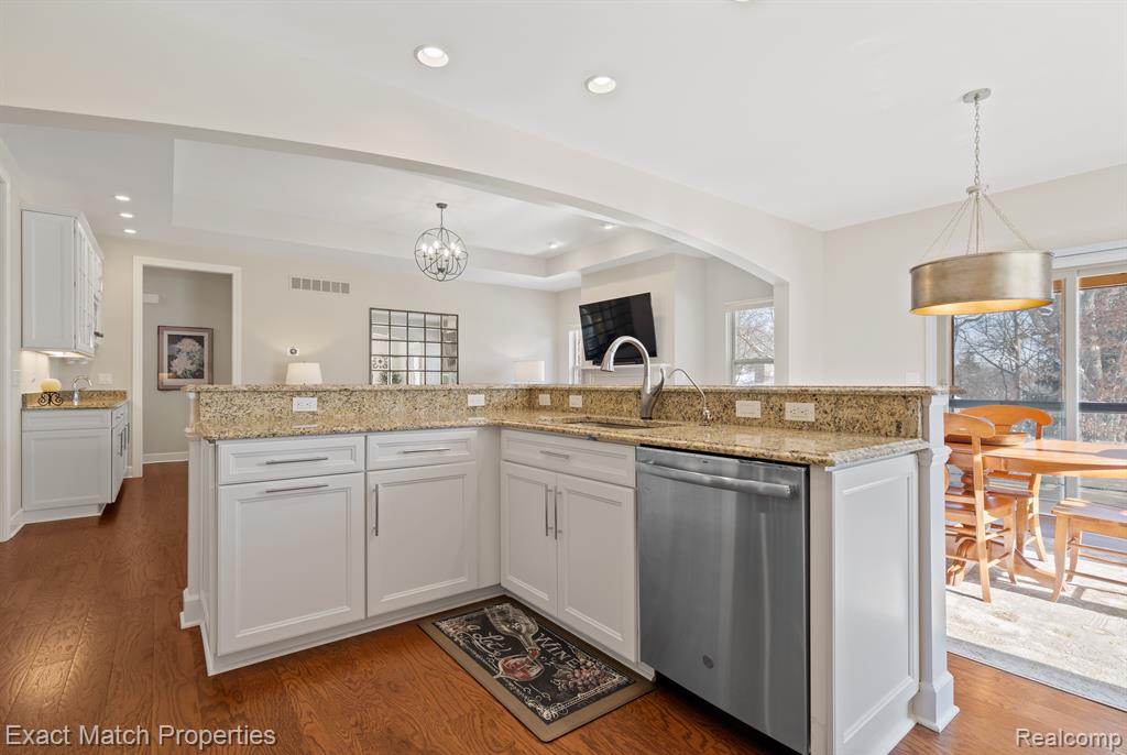 5496 Woodfall Road Clarkston, MI 48348 - Photo 23 of 51