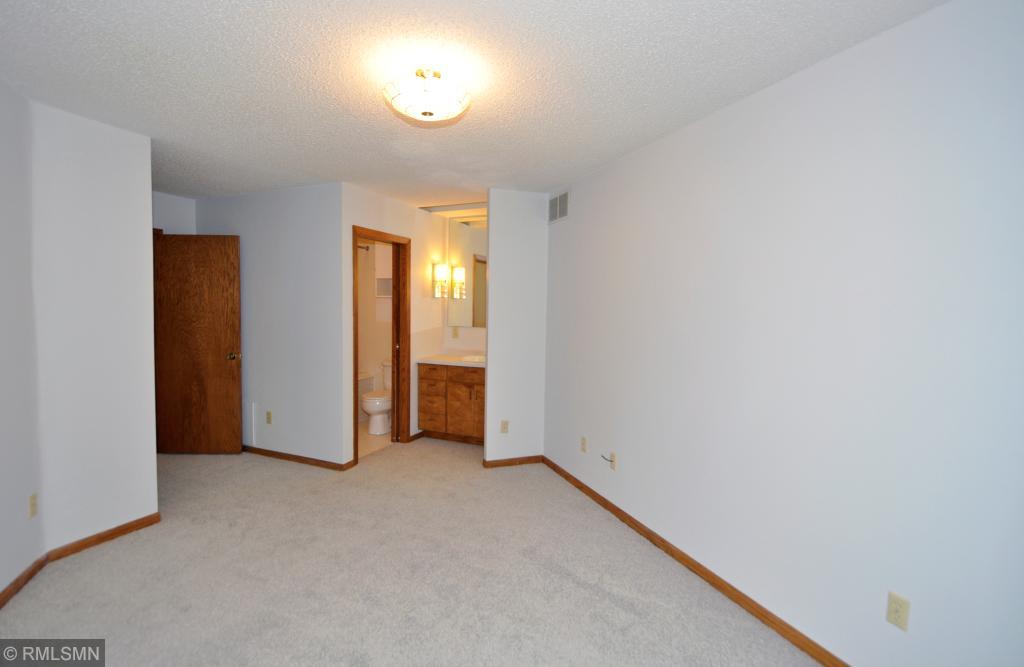 408 19th Street Northwest Rochester, MN 55901 - Photo 18 of 35 Gallery Image 18