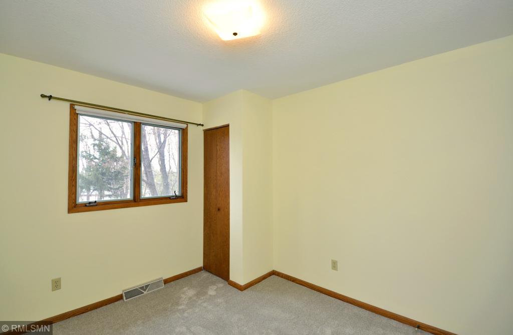 408 19th Street Northwest Rochester, MN 55901 - Photo 22 of 35 Gallery Image 22