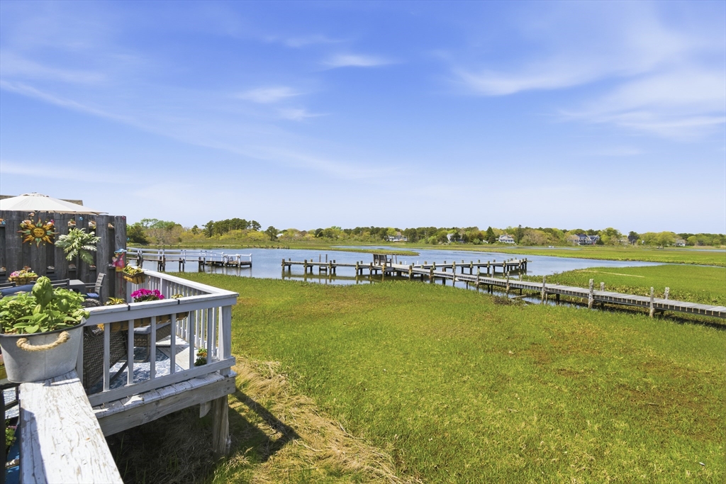 12 Lower County Road Dennis, MA 02639 - Photo 21 of 31