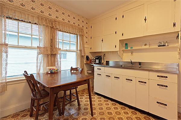 8 Carl Road Arlington, MA 02474 - Photo 5 of 20