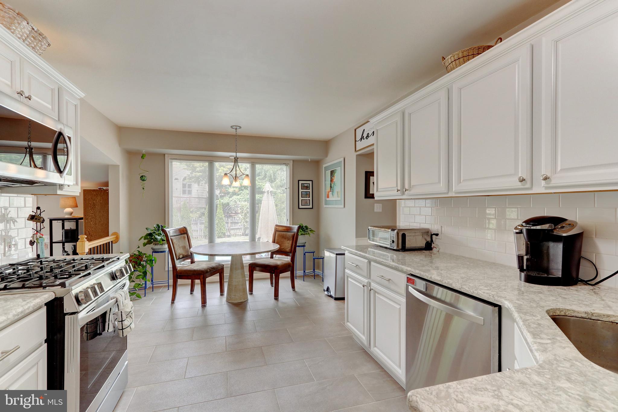 8 Thornbury Road Reading, PA 19606 - Photo 11 of 49 modern kitchen