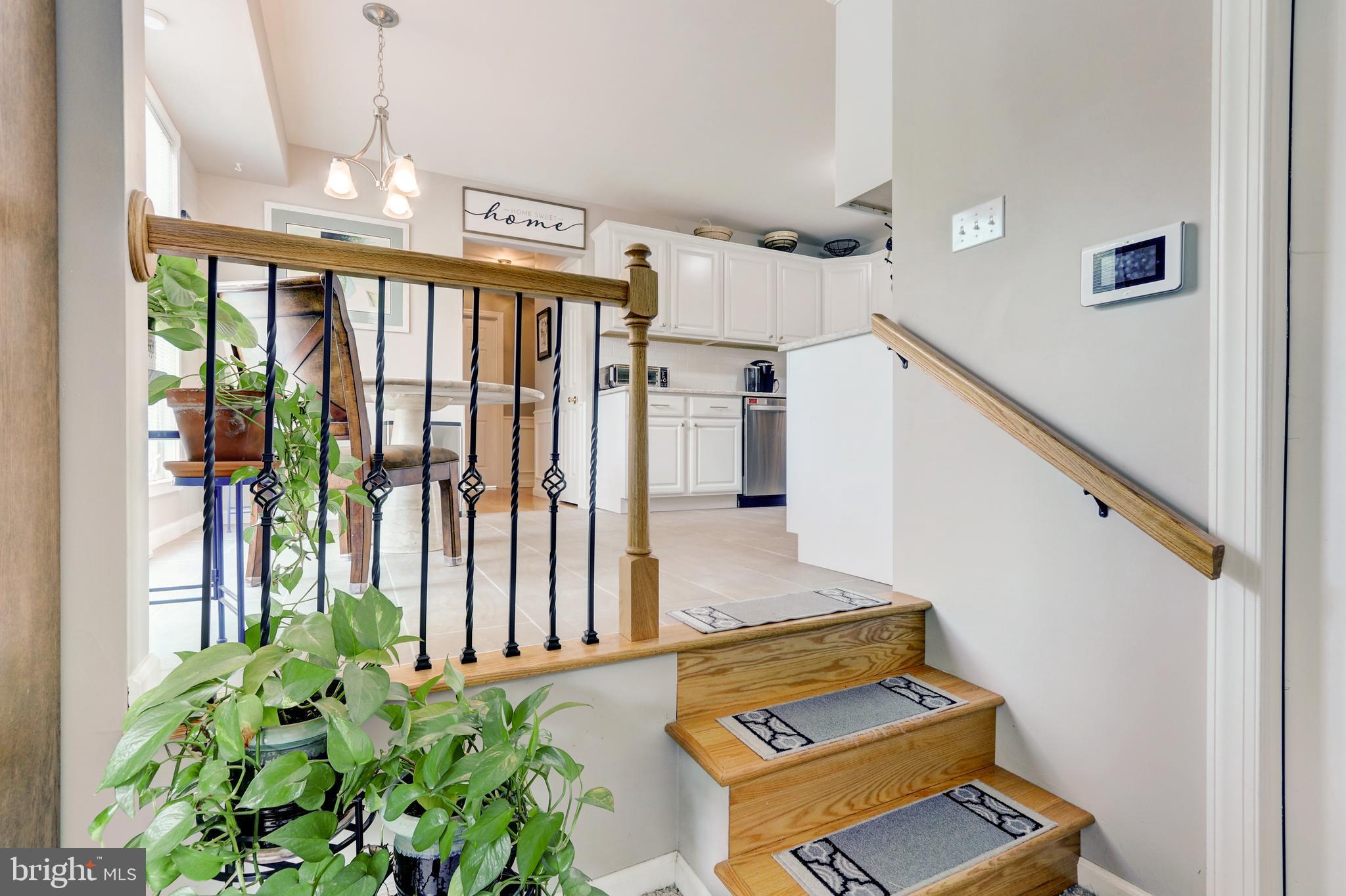8 Thornbury Road Reading, PA 19606 - Photo 17 of 49 steps to family room