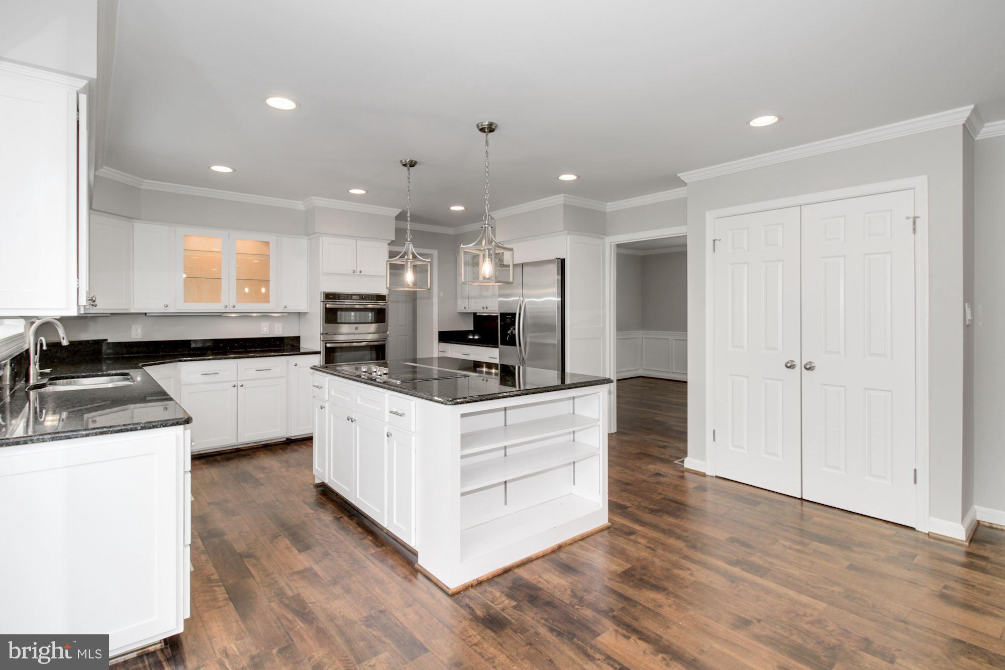 2020 Huntcliff Drive Gambrills, MD 21054 - Photo 2 of 59