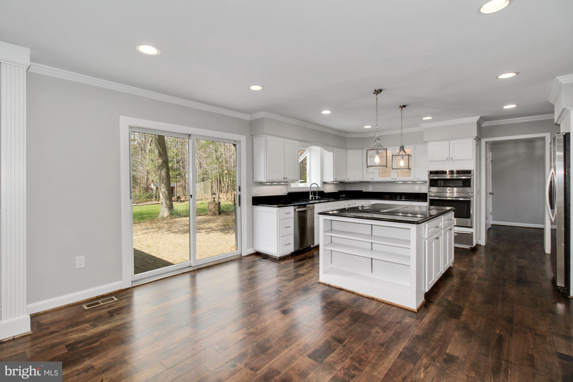 2020 Huntcliff Drive Gambrills, MD 21054 - Photo 4 of 59