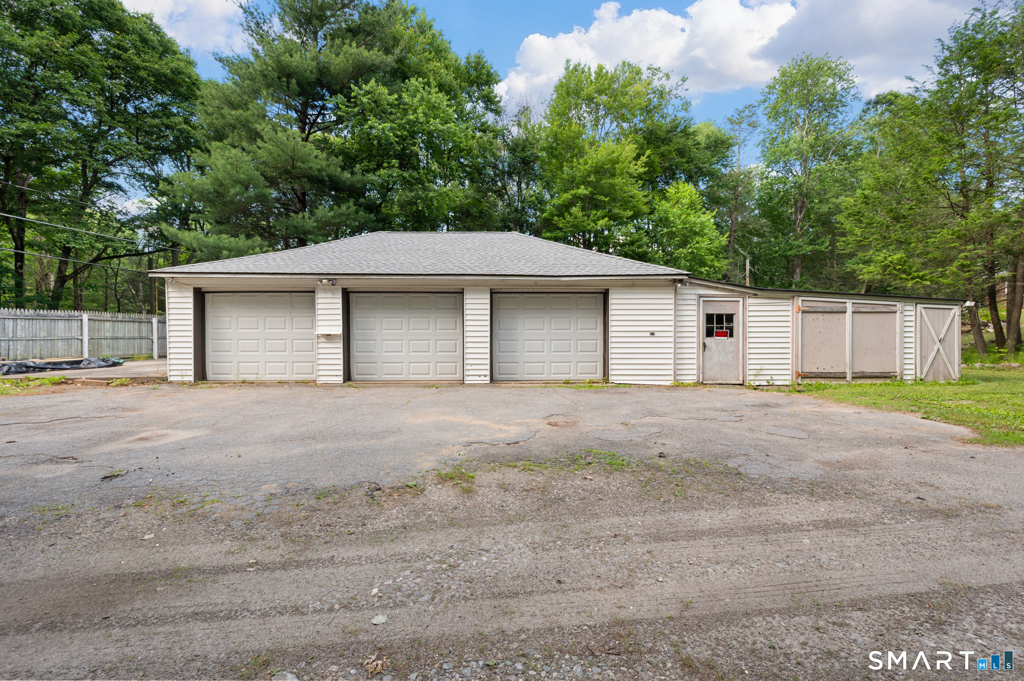 152 Ramstein Road New Hartford, CT 06057 - Photo 18 of 20 a house with a outdoor space