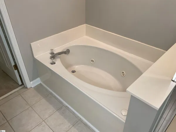 $334,000 | 833 Woodsford Drive, Greenville, SC 29615