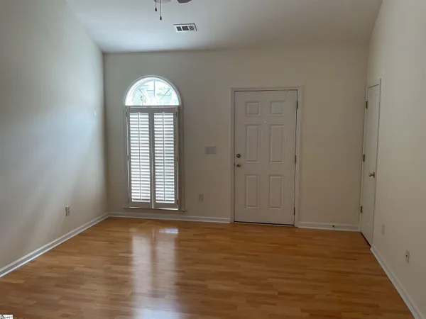 $334,000 | 833 Woodsford Drive, Greenville, SC 29615