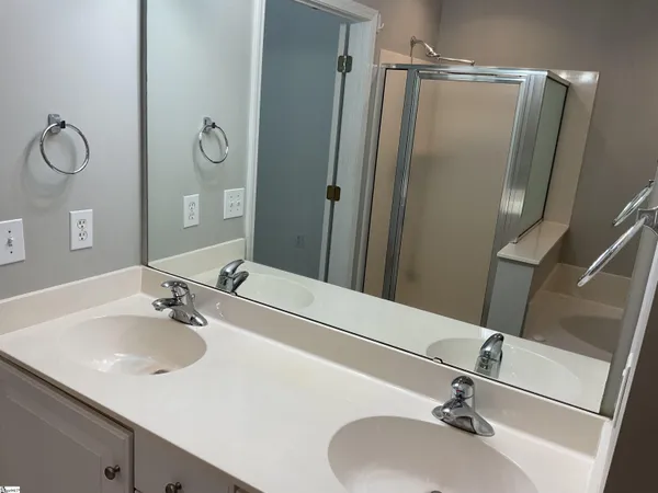 $334,000 | 833 Woodsford Drive, Greenville, SC 29615