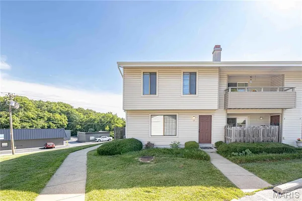 $185,000 | 13 Dixons Court, Unit B, O'Fallon, MO 63366