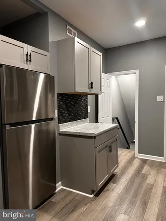 a view of a livingroom with an empty space