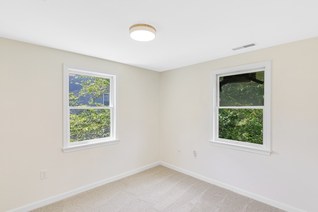 138 Orchard Hill Road Haverhill, MA 01835 - Photo 26 of 42