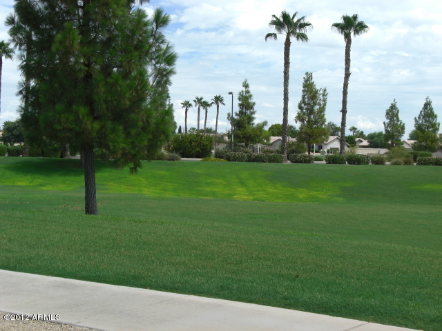 295 West Del Rio Street Gilbert, AZ 85233 - Photo 28 of 30 park at end of street
